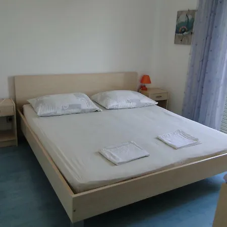 Radojka 3* Примоштен